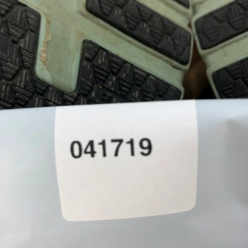 On Cloudrunner Mens Running Shoes Size 13 Grey Green 46.99021 Low Top Sneakers